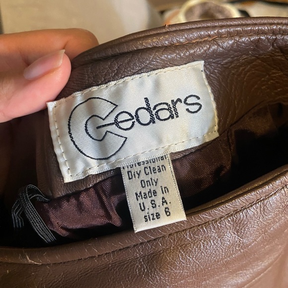 Chic Brown Leather Pencil Skirt - Picture 6 of 9